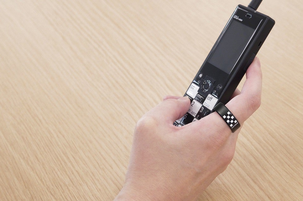 INFOBAR」とコラボしたSmart Recovery Ringの購入型クラウドファン