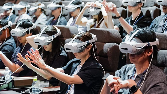 HANEW EXPERIENCE Immersive zero Produced by au 